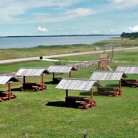 Lahe Holiday Village Orissaare